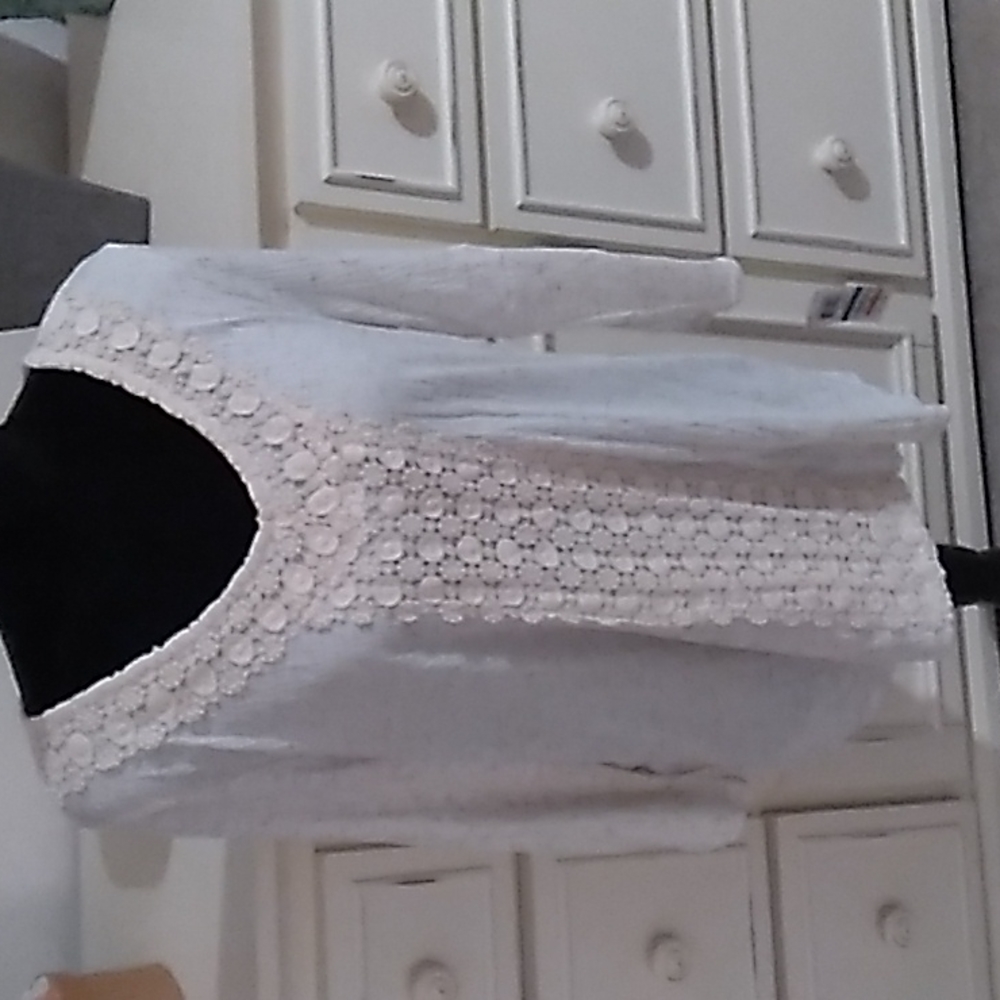 Style & co dressy off-white/cream beige top with 3/4 flaired sleeves, size XL.